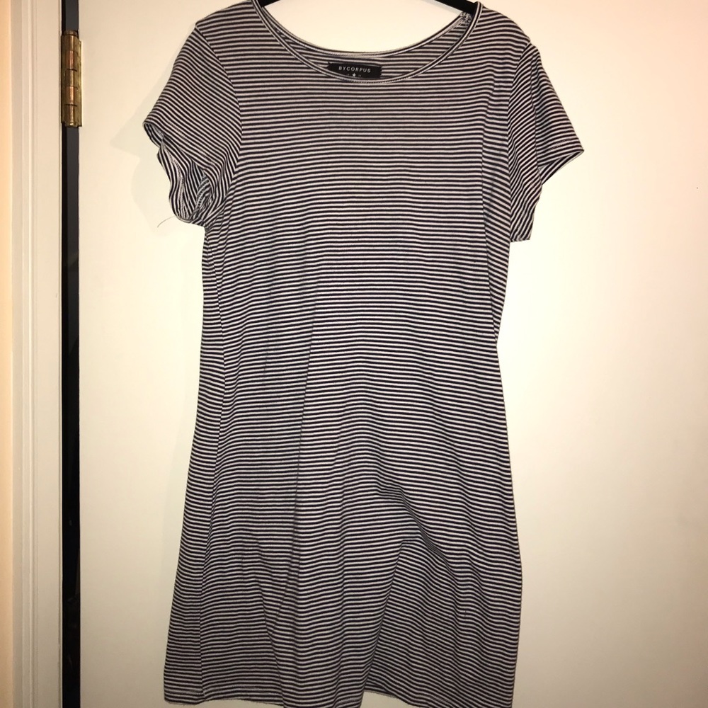 Navy/white striped T-shirt dress size L